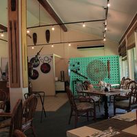 カジュアルなレストラン