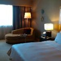 すこし暗い部屋