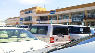 大きなショッピングモールです！