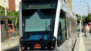 旧市街の外のホテルから観光スポットへの移動に便利です！