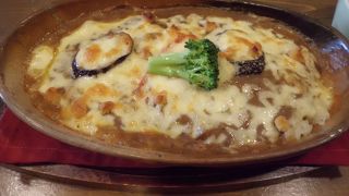 県庁すぐ横　焼きカレー