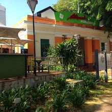 フードセンター入口