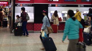 タイミングによっては混雑。