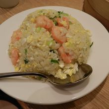 チャーハンはあっさり味でしたが、かなりウマかったです