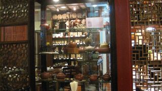 お茶屋さんで飲茶もできます