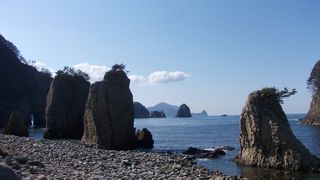 海底火山の活動による奇岩の景勝