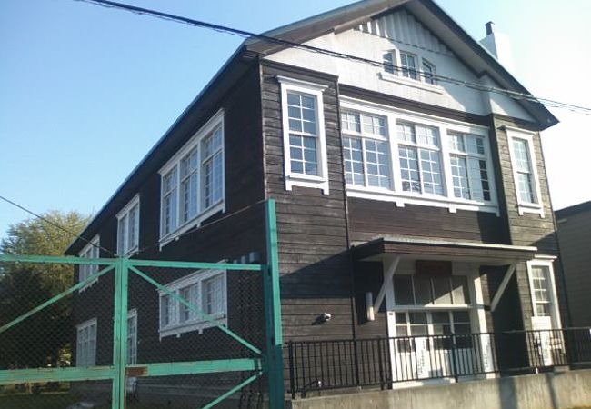 札幌に残る貴重な木造校舎です