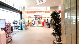 地元のコンビニ