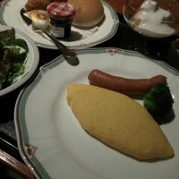 朝食の洋定食です。ジャムの瓶をあけるのに一苦労しました。