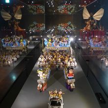 ねぶたの模様ミニチュア版を入り口付近で展示