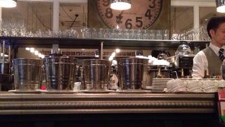 オープンテラスがいい感じ！