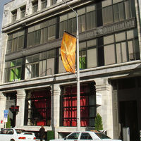 古い建物をリノベーションしたのでしょうか。雰囲気あります。