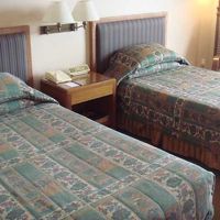 ベッドはまーまー普通と言う感じです。