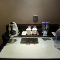 右のペットボトルは自前です