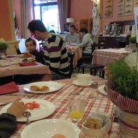 朝食はカジュアルな雰囲気です