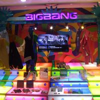 地下に韓流スターブースあります