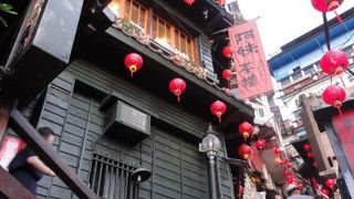 とにかく人が多い。空いてる時期にリベンジしたいです。