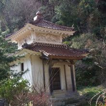 大正時代に建てられた経蔵