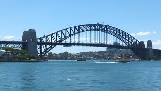 眺めても、渡っても、素晴らしい橋です。