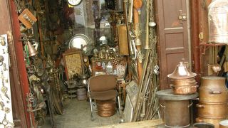 鍛冶屋が集まった狭い広場