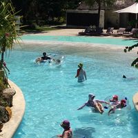 浮き具は無料で貸してくれます