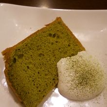 抹茶シフォンケーキ