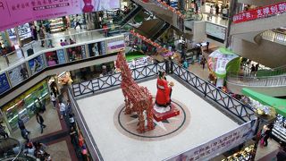 深せん玄関口前の巨大ＳＣ