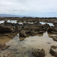 足場悪いです。