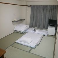 和室６畳間です。布団は敷かれていました。