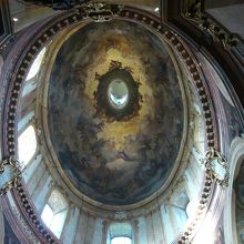 天蓋の「聖母マリアの被昇天」のフレスコ画