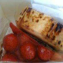 シーブストとイチゴのケーキです。
