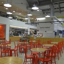 レストラン風景