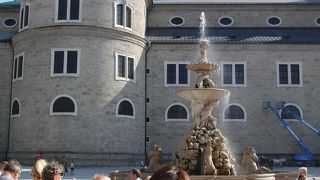 The ヨーロッパの噴水