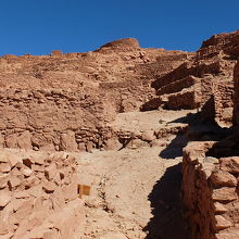 プカラ遺跡は、プレ・インカ時代の集落跡。ほとんど崩れています