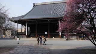 京都駅前にある