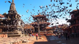 ミニバスでタメル地区から40分