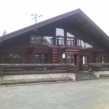 立派な管理事務所棟も建っていました