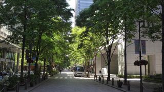 オシャレな丸の内仲通り！