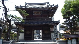 貝原益軒の座像がある寺院