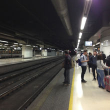 サンツ駅ホーム