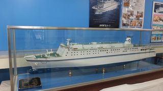 クルーズの雰囲気を味わえます。