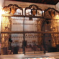 パラドール全体が歴史博物館の様。