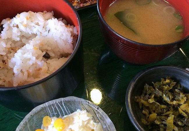 お得で店名通りの太っ腹なお店です。