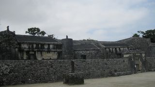 首里城に来てもここには来ない？