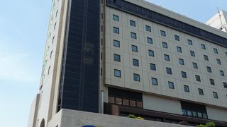 JR三宮駅の前！