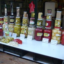 ピクルスがとてもおいしそう