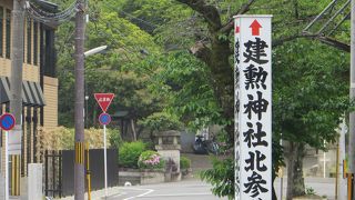 祭神がなんと織田信長。驚きの神社です。