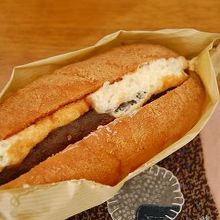 揚げパンのあんことミルククリーム