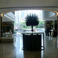 シンプルなロビー