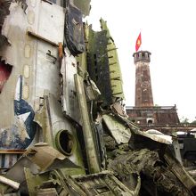 Ｂ５２爆撃機の残骸